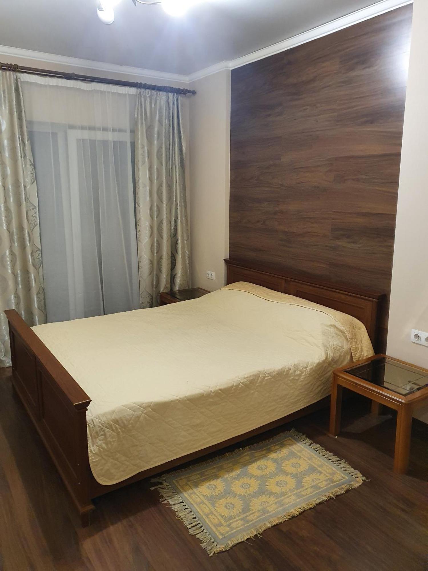 Lutsk, Double-Room Apartments Εξωτερικό φωτογραφία